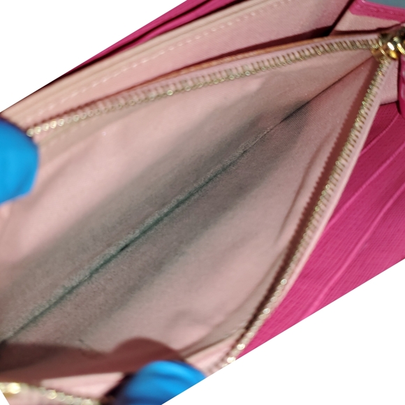 Authentic Preowned Fendi Wallet - Picture 4 of 8